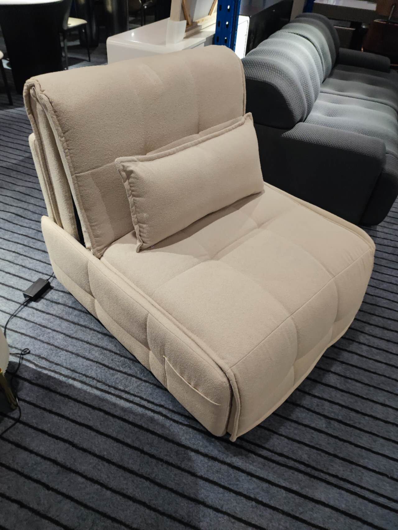 【Electric Recliner Sofa】VESPERA Single Smart Fabric Remote Control Electric Sofa Bed | Single Sofa | Remote Control Electric Sofa